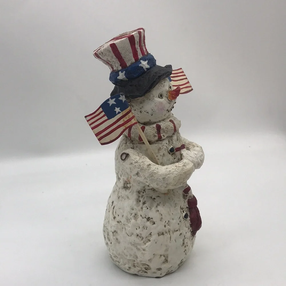 Vintage Patriotic Distressed Resin Snowman Figurine Holding American 🇺🇸 - Picture 3 of 8